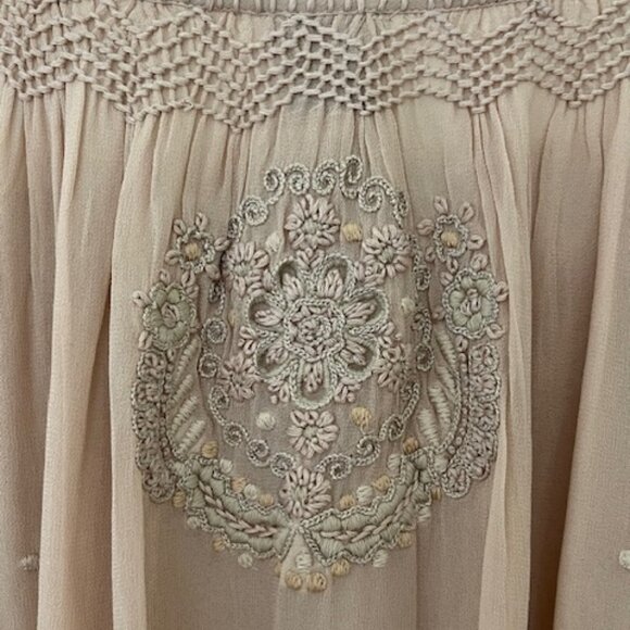 New, Gorgeous, Embroidered and Beaded Haute Hippie Mini Dress, Size XS (2-4) - Picture 5 of 8